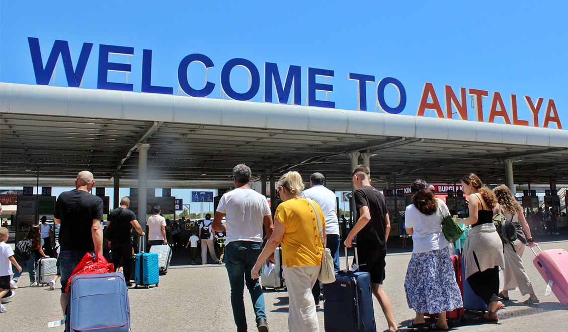 Antalya'nın 10 aylık turizm karnesi belli oldu